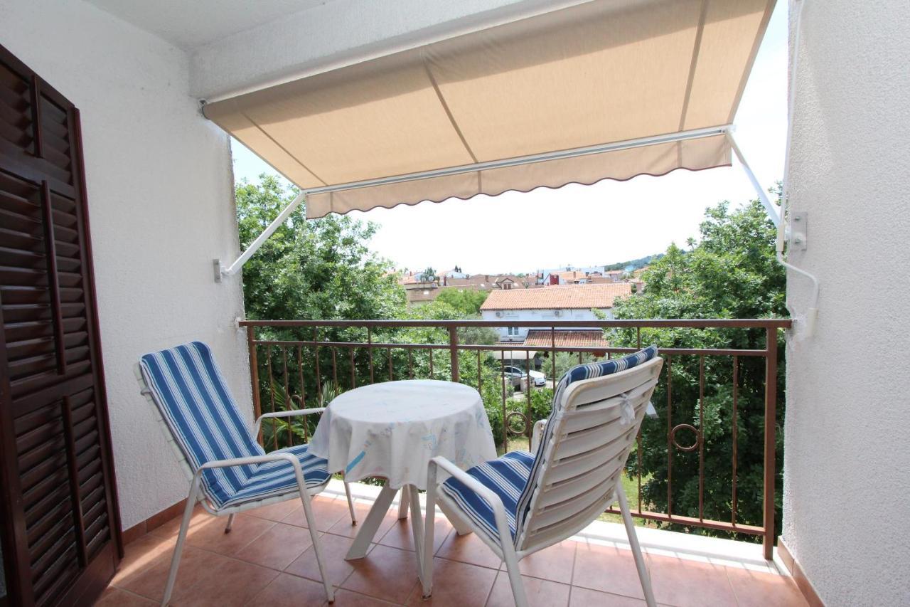 Rooms And Apartments Dino Rovinj Extérieur photo